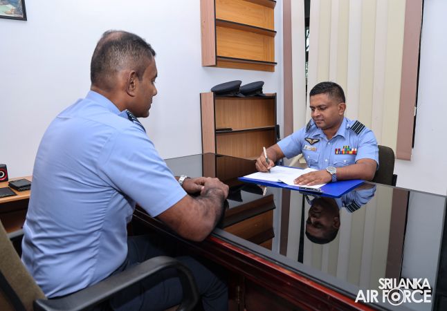 CHANGE OF COMMAND AT THE NO 01 AIR DEFENCE RADAR SQUADRON