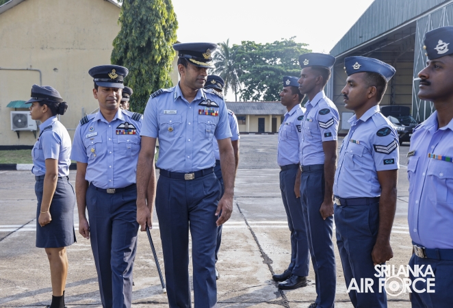 CHANGE OF COMMAND AT NO 2 HEAVY TRANSPORT SQUADRON SLAF BASE KATUNAYAKE