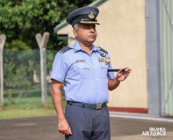 CHANGE OF
COMMAND AT AIRCRAFT OVERHAUL WING SLAF BASE KATUNAYAKE