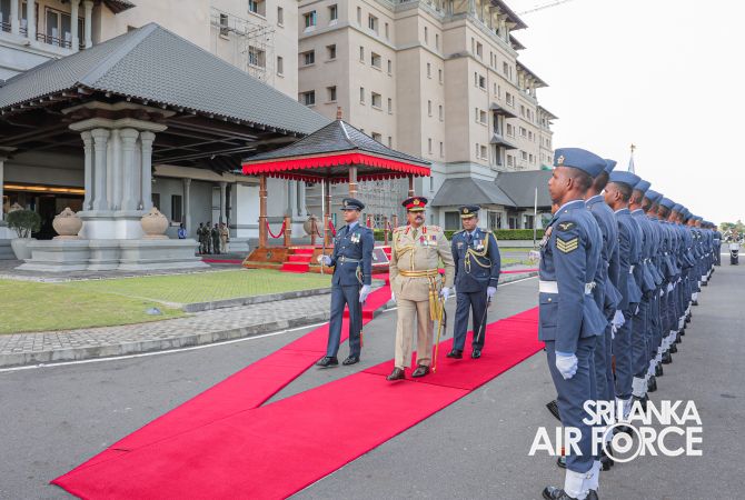 ARMY COMMANDER PAYS OFFICIAL VISIT TO AIR FORCE HEADQUARTERS