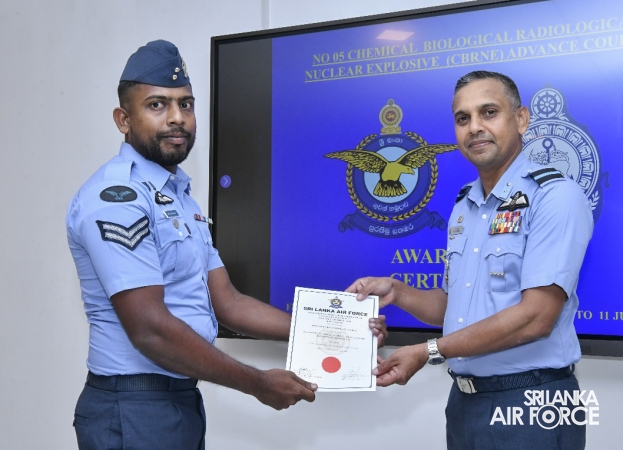 CERTIFICATE AWARDING CEREMONY OF NO. 05 CHEMICAL BIOLOGICAL RADIOLOGICAL NUCLEAR EXPLOSIVE ADVANCE COURSE
