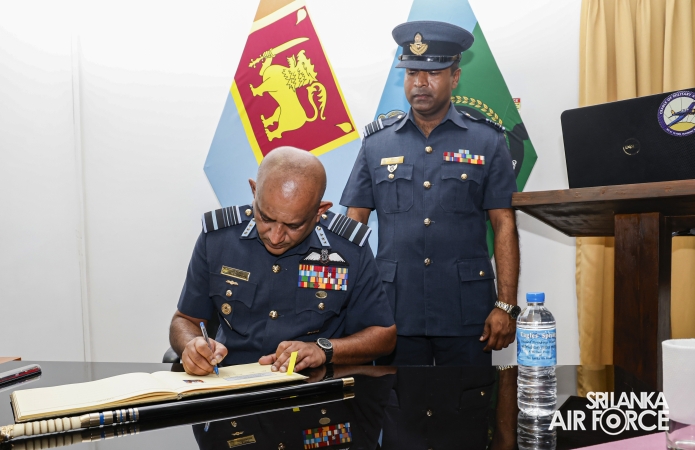 COMMANDER’S INSPECTION OF SLAF STATION PALAVI