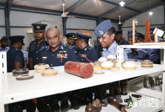 COMMANDER’S INSPECTION OF SLAF STATION PALAVI