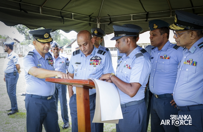 AIR FORCE COMMANDER REVIEWS PROGRESS OF DEVELOPMENT PROJECTS AT SLAF BASE KATUNAYAKE