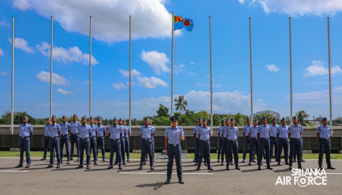 NEW COMMAND MASTER WARRANT OFFICER TAKES OVER DUTIES