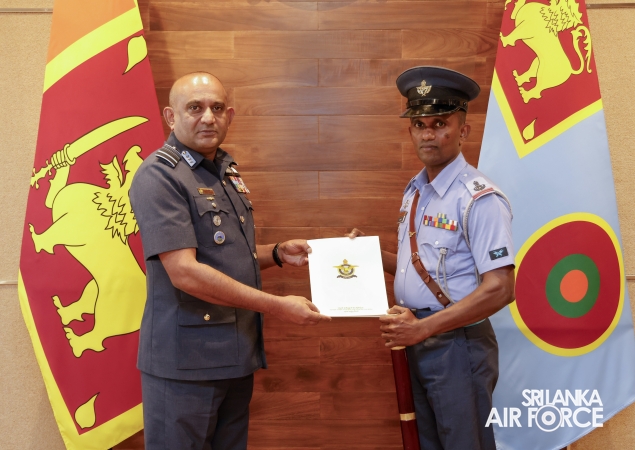 NEW COMMAND MASTER WARRANT OFFICER TAKES OVER DUTIES