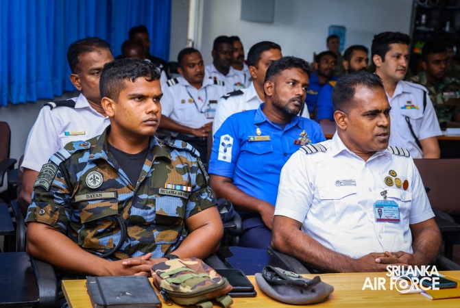 US DELEGATION OBSERVES FIRE AND RESCUE TRAINING AT SLAF KATUNAYAKE