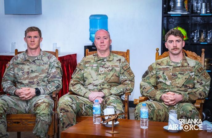 US DELEGATION OBSERVES FIRE AND RESCUE TRAINING AT SLAF KATUNAYAKE