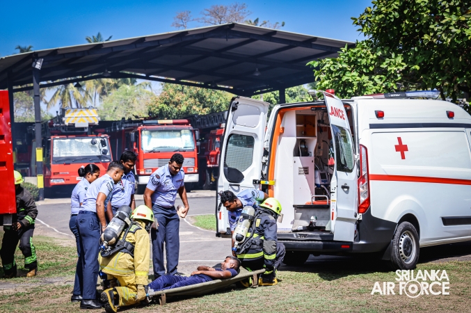 US DELEGATION OBSERVES FIRE AND RESCUE TRAINING AT SLAF KATUNAYAKE