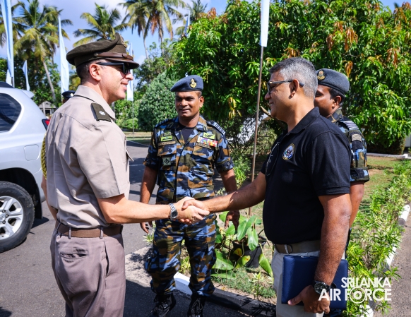 US DELEGATION OBSERVES FIRE AND RESCUE TRAINING AT SLAF KATUNAYAKE