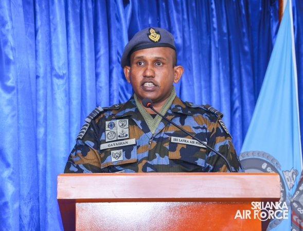 US DELEGATION OBSERVES FIRE AND RESCUE TRAINING AT SLAF KATUNAYAKE