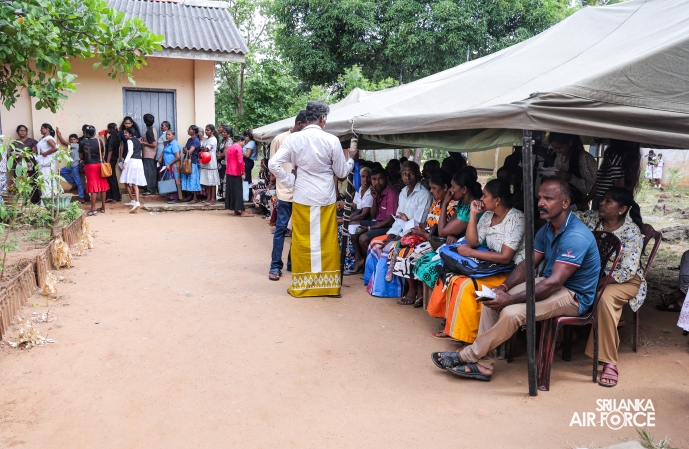 SLAF, SLCOMM
AND SLAF SEVA VANITHA UNIT CONDUCT MEDICAL OUTREACH PROGRAMME IN
ANURADHAPURA