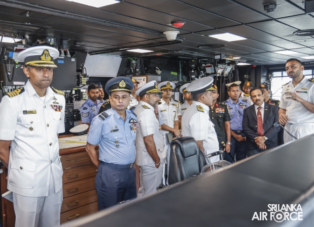 COMMANDER OF THE AIR FORCE VISITS INDIAN AIRCRAFT CARRIER INS VIKRANT