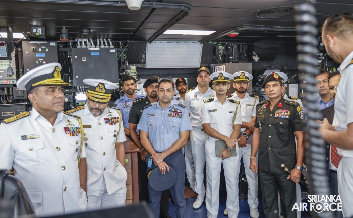 COMMANDER OF THE AIR FORCE VISITS INDIAN AIRCRAFT CARRIER INS VIKRANT