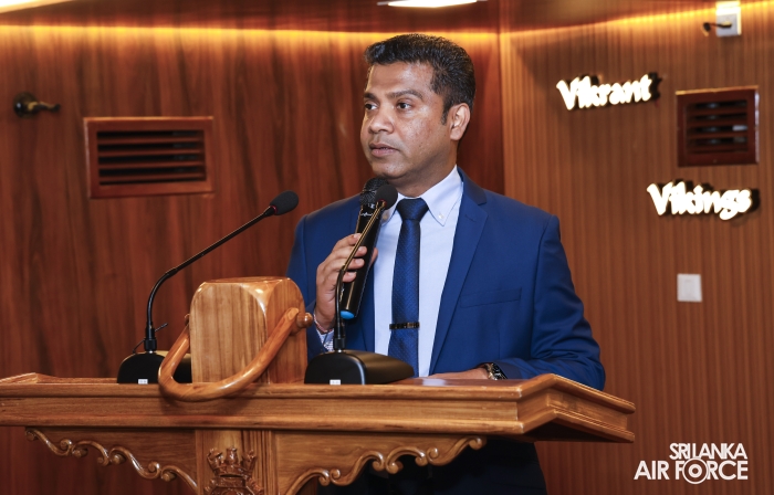 COMMANDER OF THE AIR FORCE VISITS INDIAN AIRCRAFT CARRIER INS VIKRANT