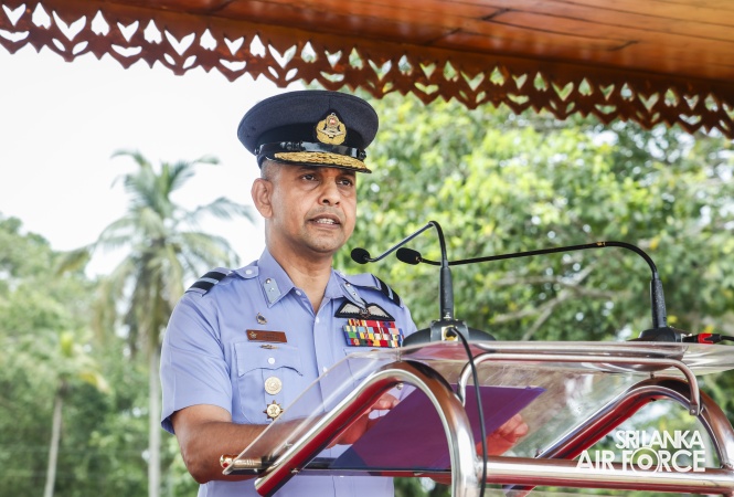 CHANGE OF COMMAND OF SLAF BASE KATUNAYAKE