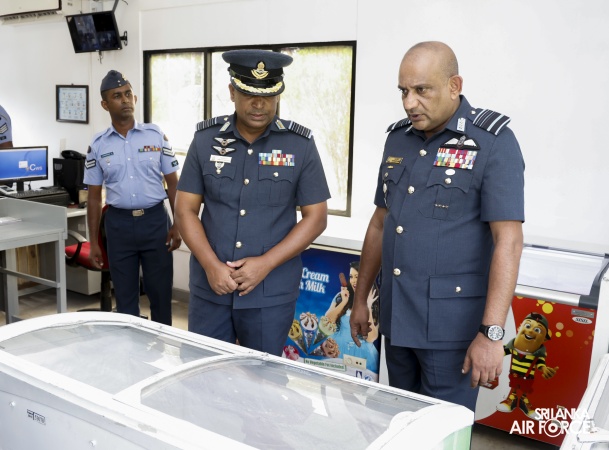 COMMANDER'S INSPECTION OF SLAF STATION KATUKURUNDA