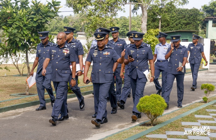 COMMANDER'S INSPECTION OF SLAF STATION KATUKURUNDA