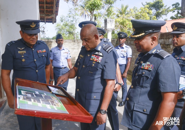 COMMANDER'S INSPECTION OF SLAF STATION KATUKURUNDA