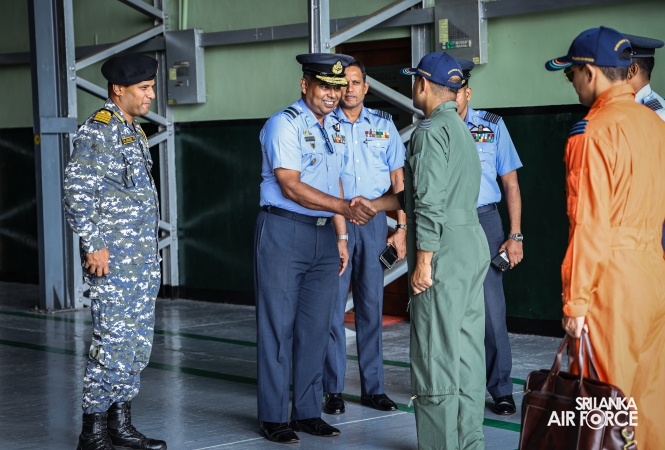INDIAN AIR FORCE MI‑17 CREW DEPARTS AFTER RELIEF ASSISTANCE IN SRI LANKA