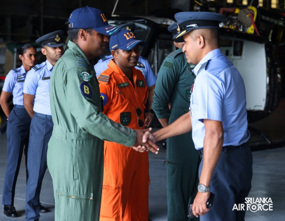 INDIAN AIR FORCE MI‑17 CREW DEPARTS AFTER RELIEF ASSISTANCE IN SRI LANKA