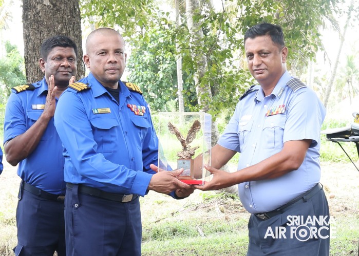 NAVY AGRICULTURE UNIT VISITS SLAF BASE KATUNAYAKE