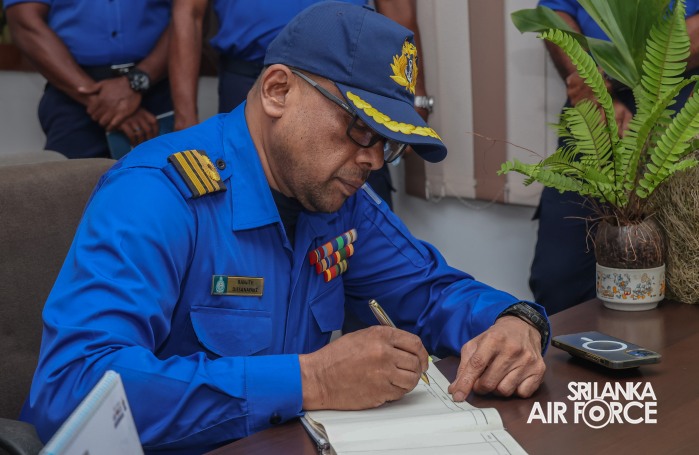 NAVY AGRICULTURE UNIT VISITS SLAF BASE KATUNAYAKE