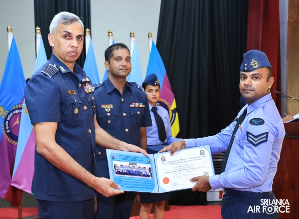 CERTIFICATE AWARDING CEREMONY OF NO. 28 ENGLISH MEDIUM AND NO. 99 SINHALA MEDIUM NON-COMMISSIONED OFFICERS' MANAGEMENT COURSES