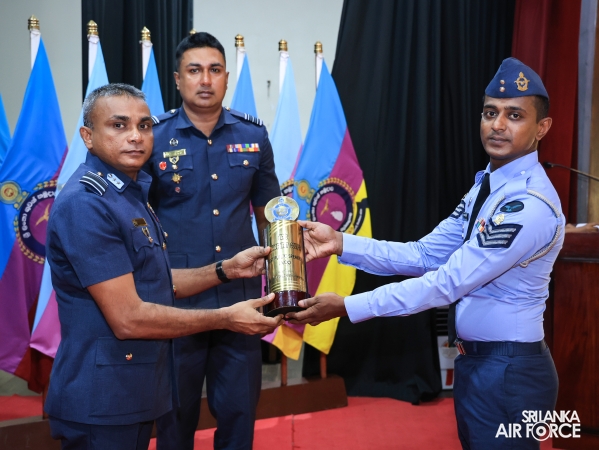 CERTIFICATE AWARDING CEREMONY OF NO. 28 ENGLISH MEDIUM AND NO. 99 SINHALA MEDIUM NON-COMMISSIONED OFFICERS' MANAGEMENT COURSES