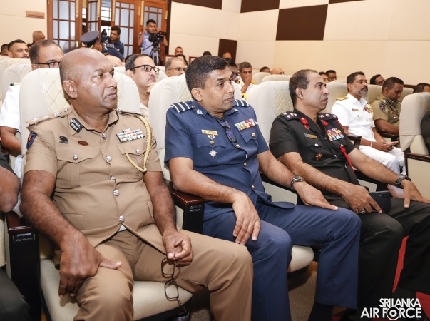 COMMANDER OF THE AIR FORCE DELIVERS GUEST LECTURE AT NATIONAL DEFENCE COLLEGE