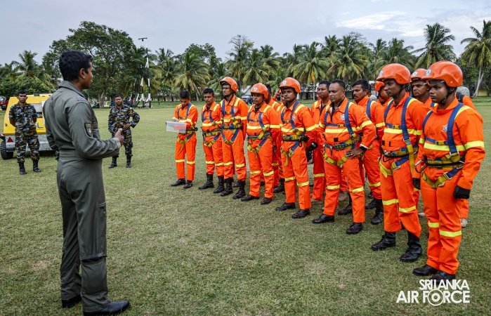 SLAF FIRE AND RESCUE SERVICE CONDUCTS SERT AIR-SEA RESCUE HELICOPTER TRAINING
