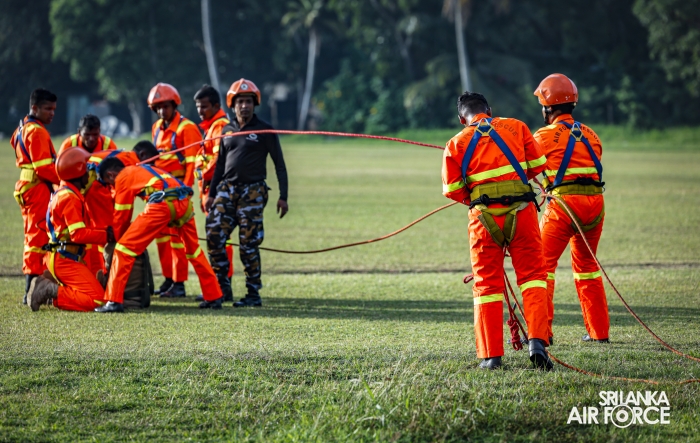 SLAF FIRE AND RESCUE SERVICE CONDUCTS SERT AIR-SEA RESCUE HELICOPTER TRAINING