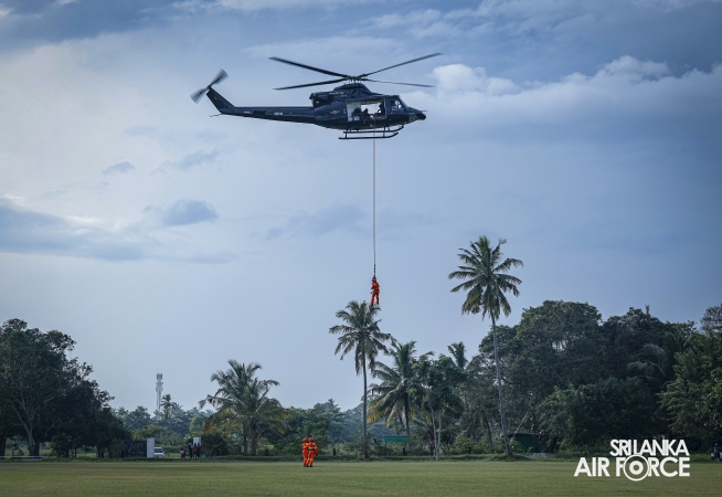 SLAF FIRE AND RESCUE SERVICE CONDUCTS SERT AIR-SEA RESCUE HELICOPTER TRAINING