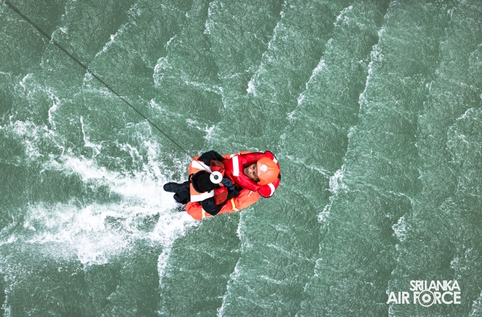 SLAF FIRE AND RESCUE SERVICE CONDUCTS SERT AIR-SEA RESCUE HELICOPTER TRAINING