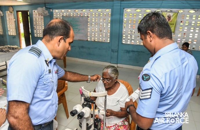 SLAF SEVA VANITHA UNIT ORGANIZES EYE CLINIC AT NAMAL POKUNA TEMPLE BENEFITING OVER 500 INDIVIDUALS