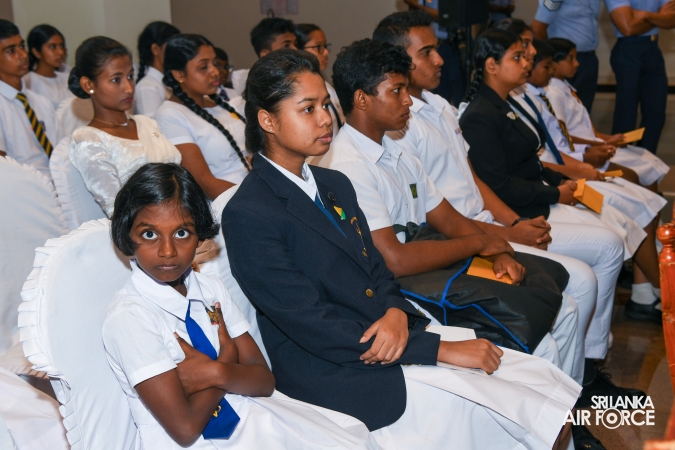 SLAF SEVA VANITHA UNIT FELICITATES ACADEMIC ACHIEVERS AND GUWAN RANDARU SITTAM ART COMPETITION WINNERS