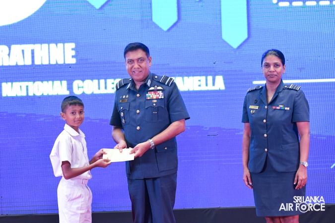 SLAF SEVA VANITHA UNIT FELICITATES ACADEMIC ACHIEVERS AND GUWAN RANDARU SITTAM ART COMPETITION WINNERS