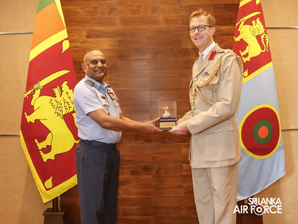 OUTGOING DEFENCE ADVISOR AT THE BRITISH HIGH COMMISSION IN SRI LANKA CALLS ON THE COMMANDER