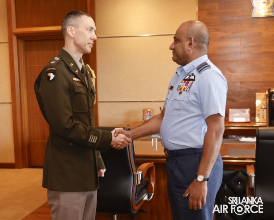 OUTGOING
DEFENCE ATTACHÉ AT THE EMBASSY OF UNITED STATES OF AMERICA IN SRI LANKA
CALLS ON THE COMMANDER